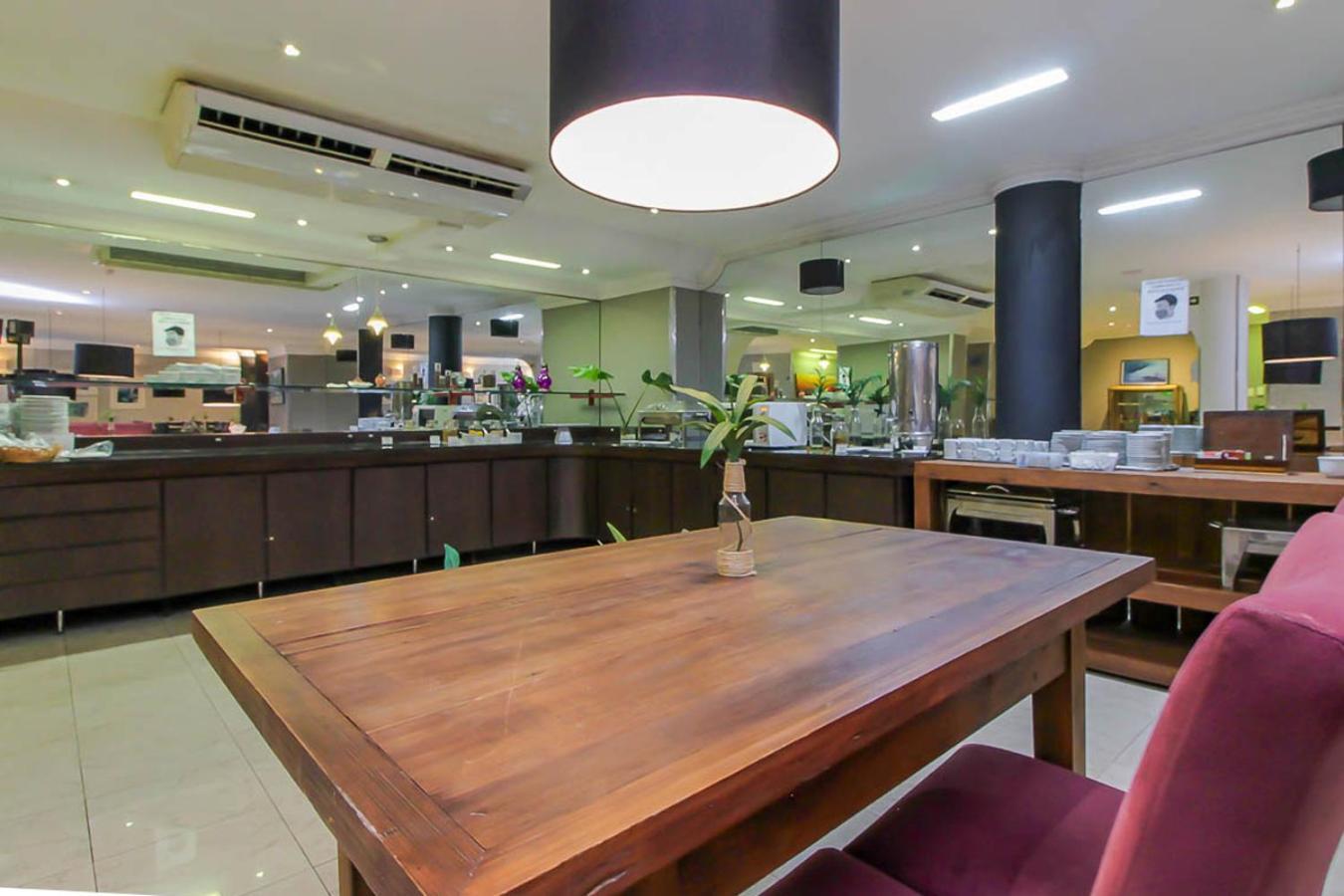 Hotel Coral Hotel proximo a Pucrs e Araujo Viana Porto Alegre