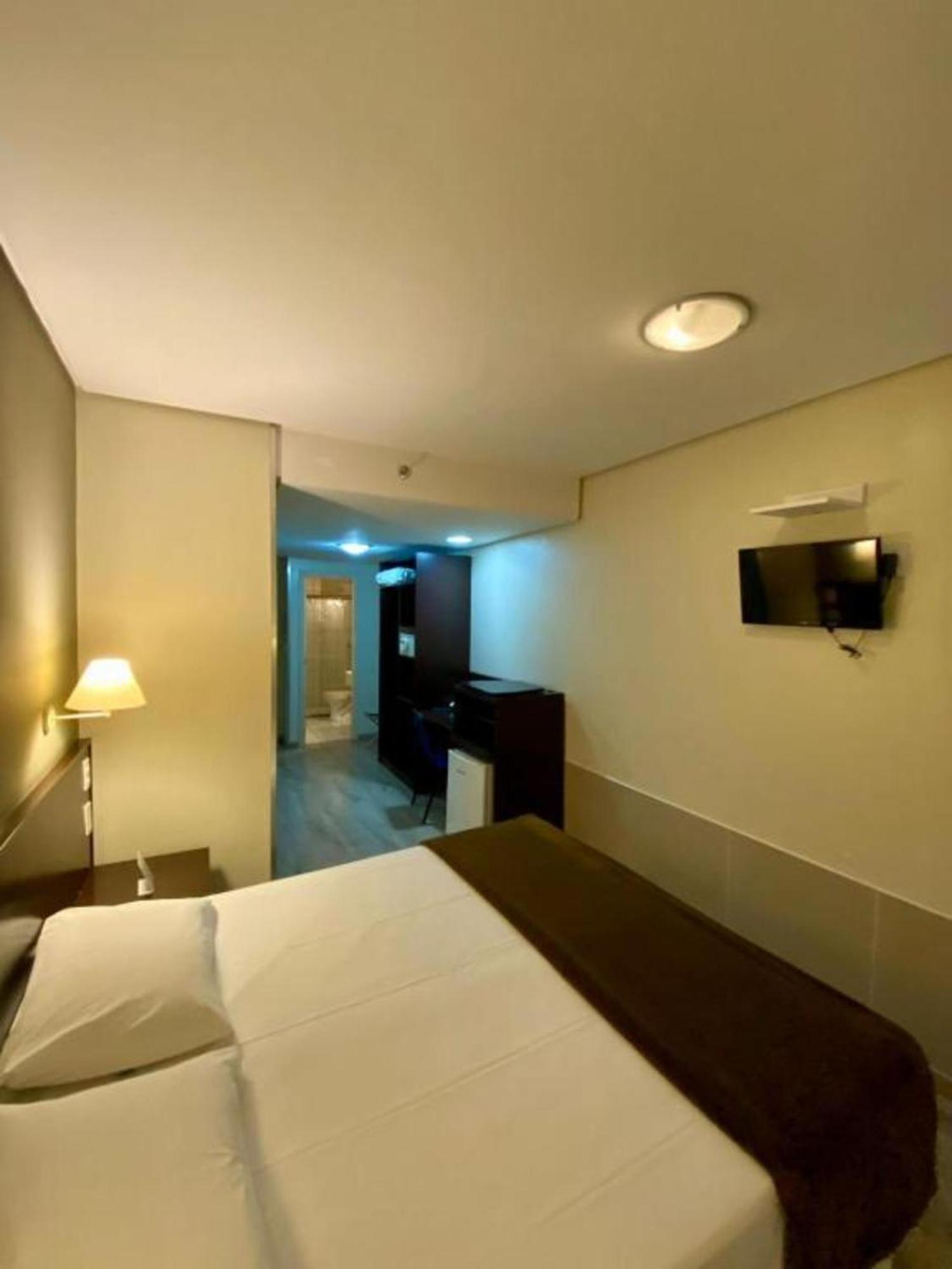 Coral Hotel proximo a Pucrs e Araujo Viana Hotel 4*