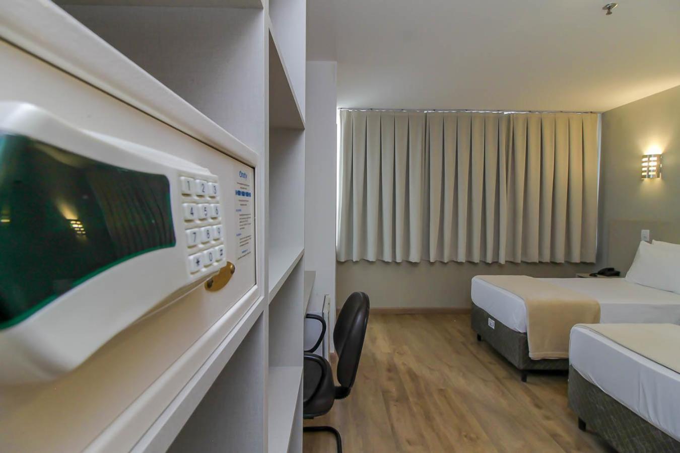 Coral Hotel proximo a Pucrs e Araujo Viana Hotel 4*